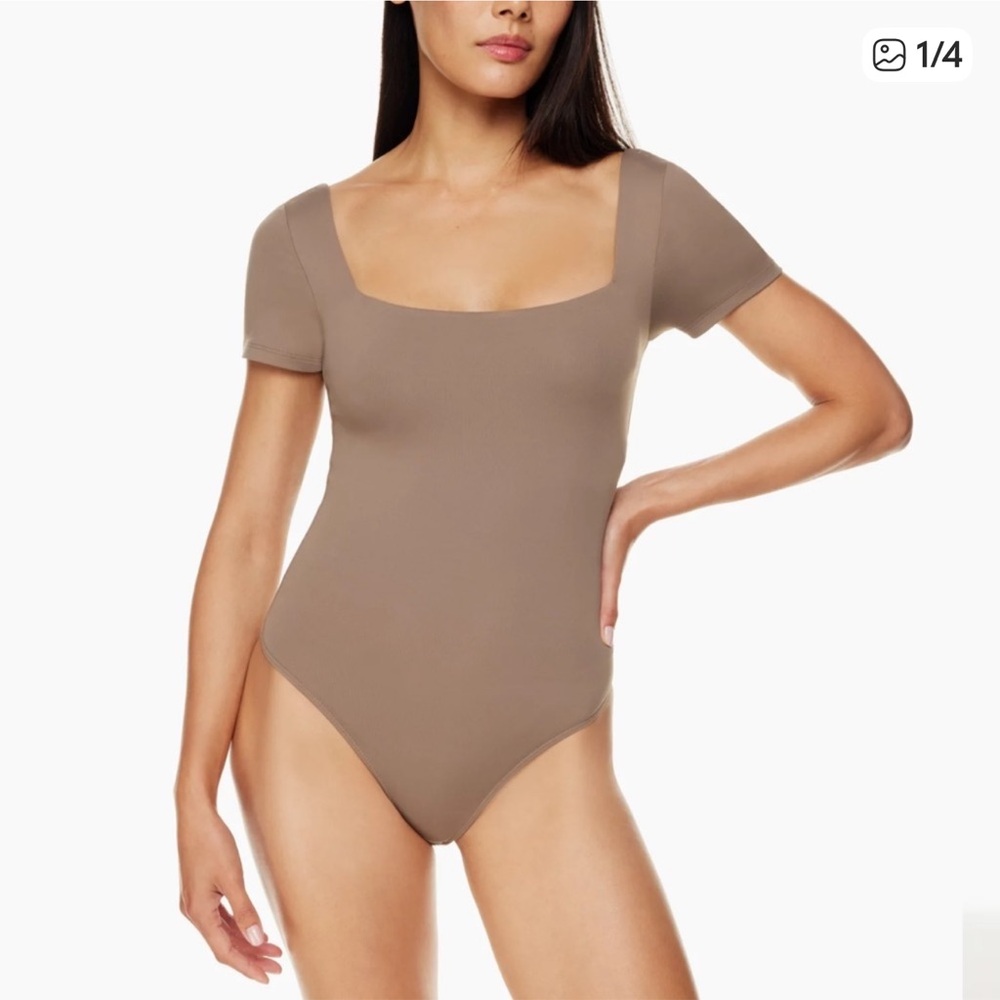 Aritzia Babaton Deep Taupe Contour Squareneck Bodysuit size M